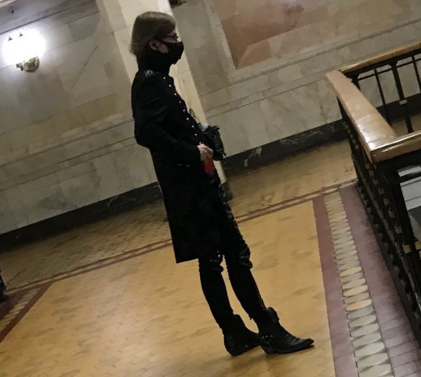 Модники и чудаки из метро (20 фото)