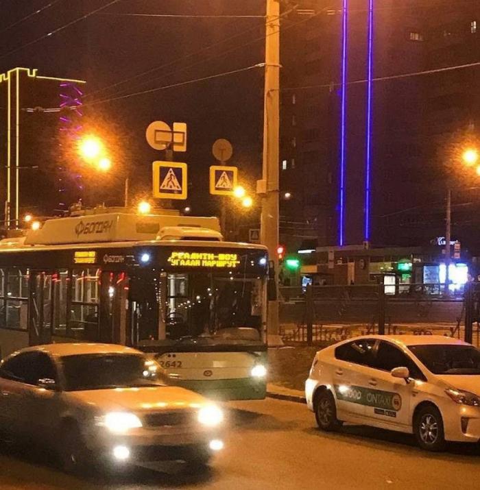 Подборка автомобильных приколов (20 фото)