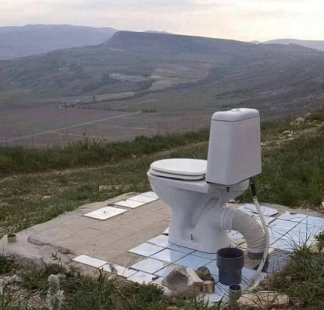 Странные фотографии, которые вызывают очень много вопросов (15 фото)