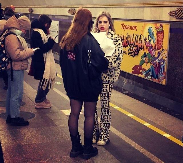 Странные и модные персонажи из метро (20 фото)