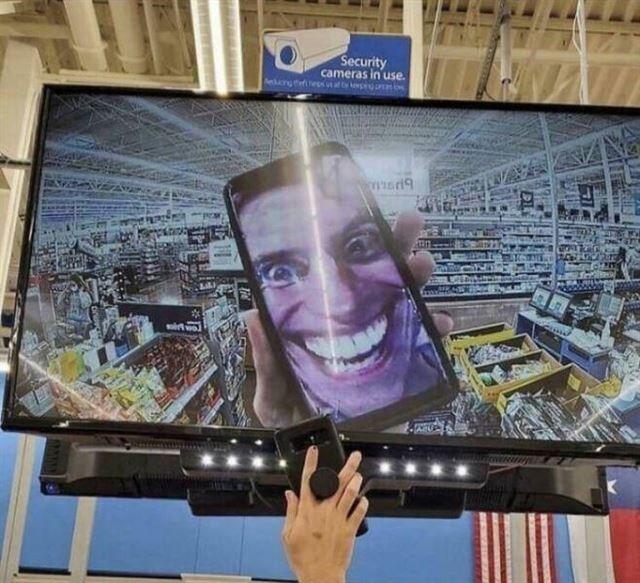 Чудаки и чудачества в Walmart (15 фото)
