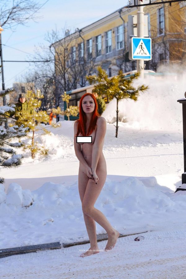 Бестыжая на улицах Хабаровска