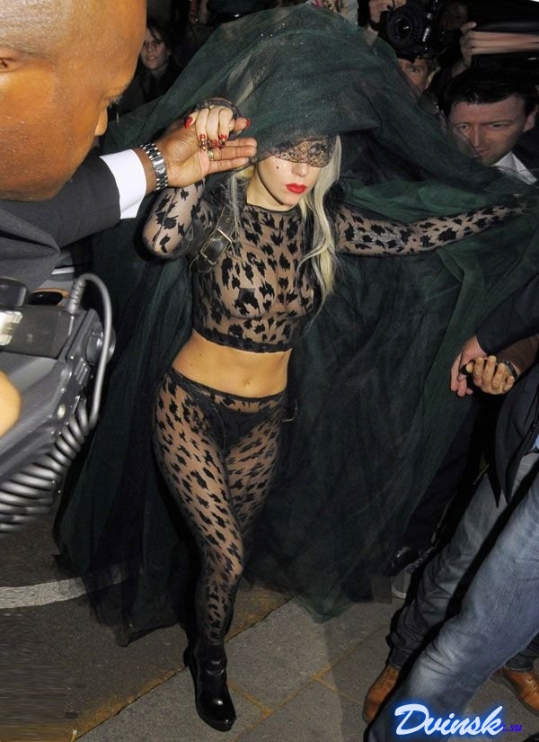 Lady Gaga снова эпатирует